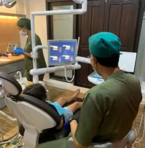 Perawatan gigi di Kamandhani Dental