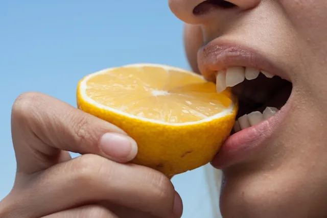 Makanan dan Minuman yang Merusak Gigi: Tips untuk Menghindari Kerusakan Gigi